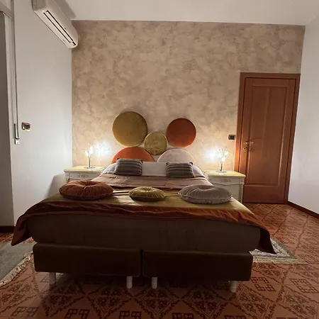 Rome Elegant Apartment-3